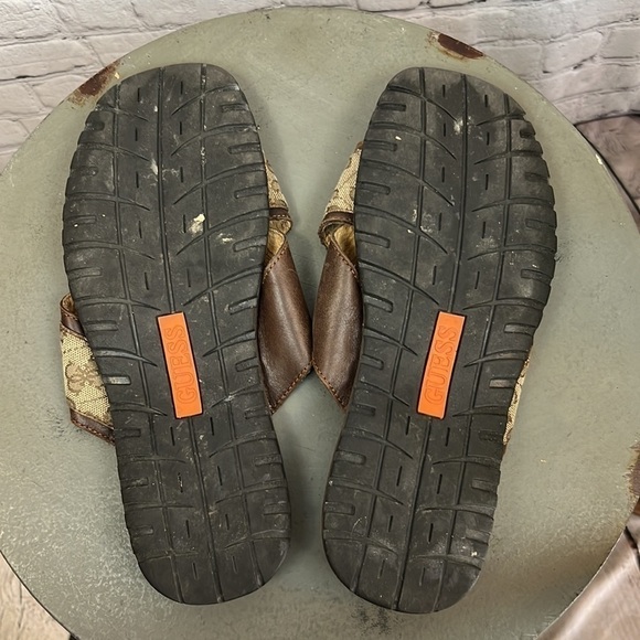 GUESS Men’s Criss Cross Sandals, Leather & Monogram Fabric Size 11.5 - Picture 6 of 9